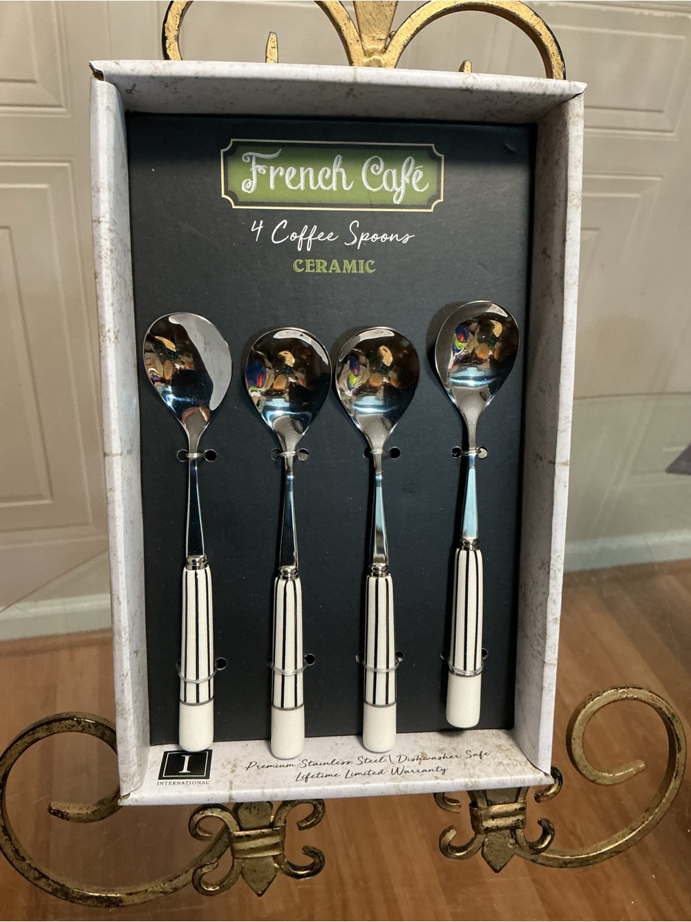 Brand New French Home Laguiole Set Of Beautiful 4 PCS Coffee Spoons .